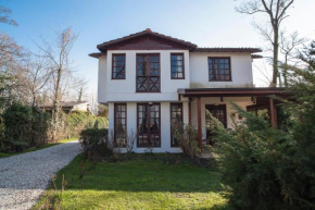 Гостиница Beta Home Lake House Sapanca  Рюстемпаша